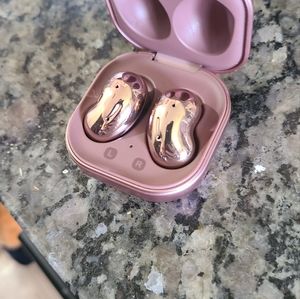 Samsung Galaxy Live Earbuds